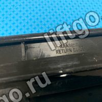  Пластиковая направляющая поручня эскалатора  SIGMA / Xizi OTIS XAA385X, 170*57мм, расстояние между отверстиями 150мм