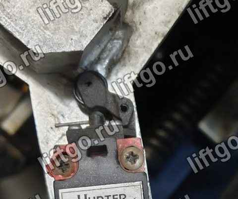 Концевой выключатель Hunter ZR231-11YR 