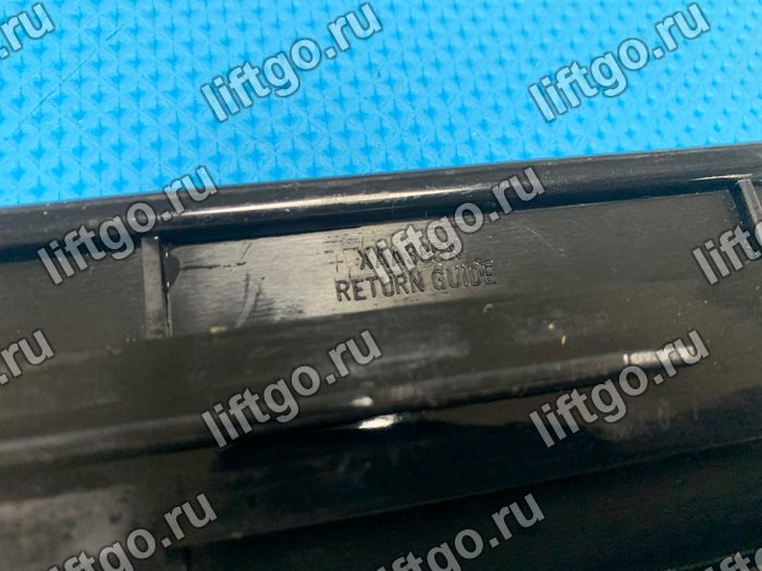  Пластиковая направляющая поручня эскалатора  SIGMA / Xizi OTIS XAA385X, 170*57мм, расстояние между отверстиями 150мм